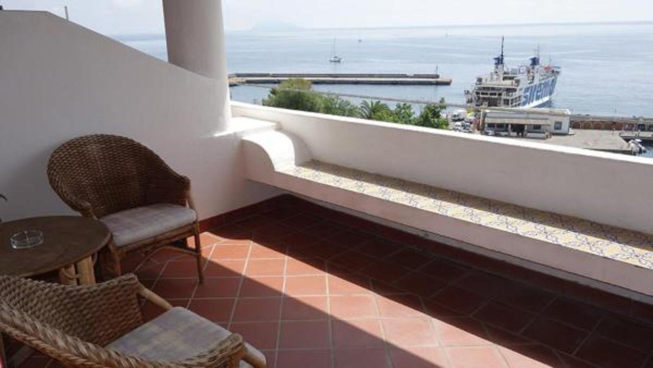 Hotel Bellavista Santa Marina Salina Exterior photo